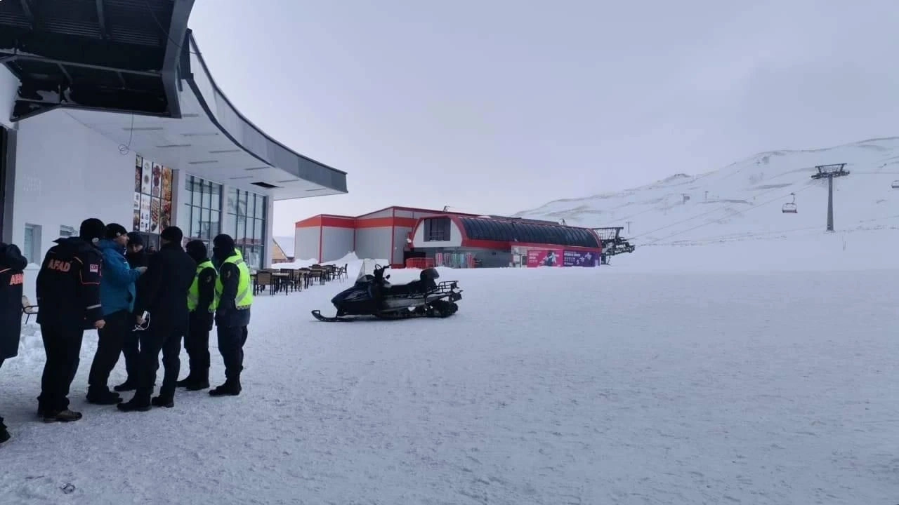 Erciyes Kayak Merkezi'nde çığ düştü