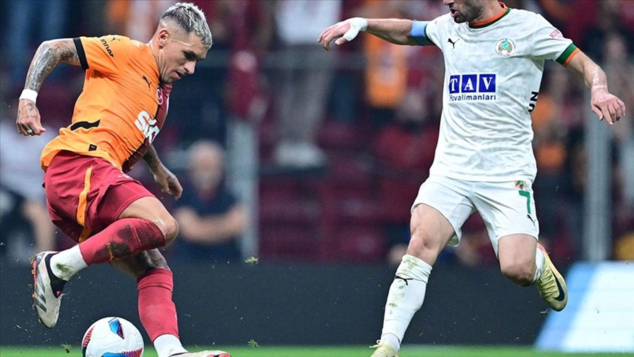 Lider Galatasaray ile Alanyaspor karşı karşıya geliyor!