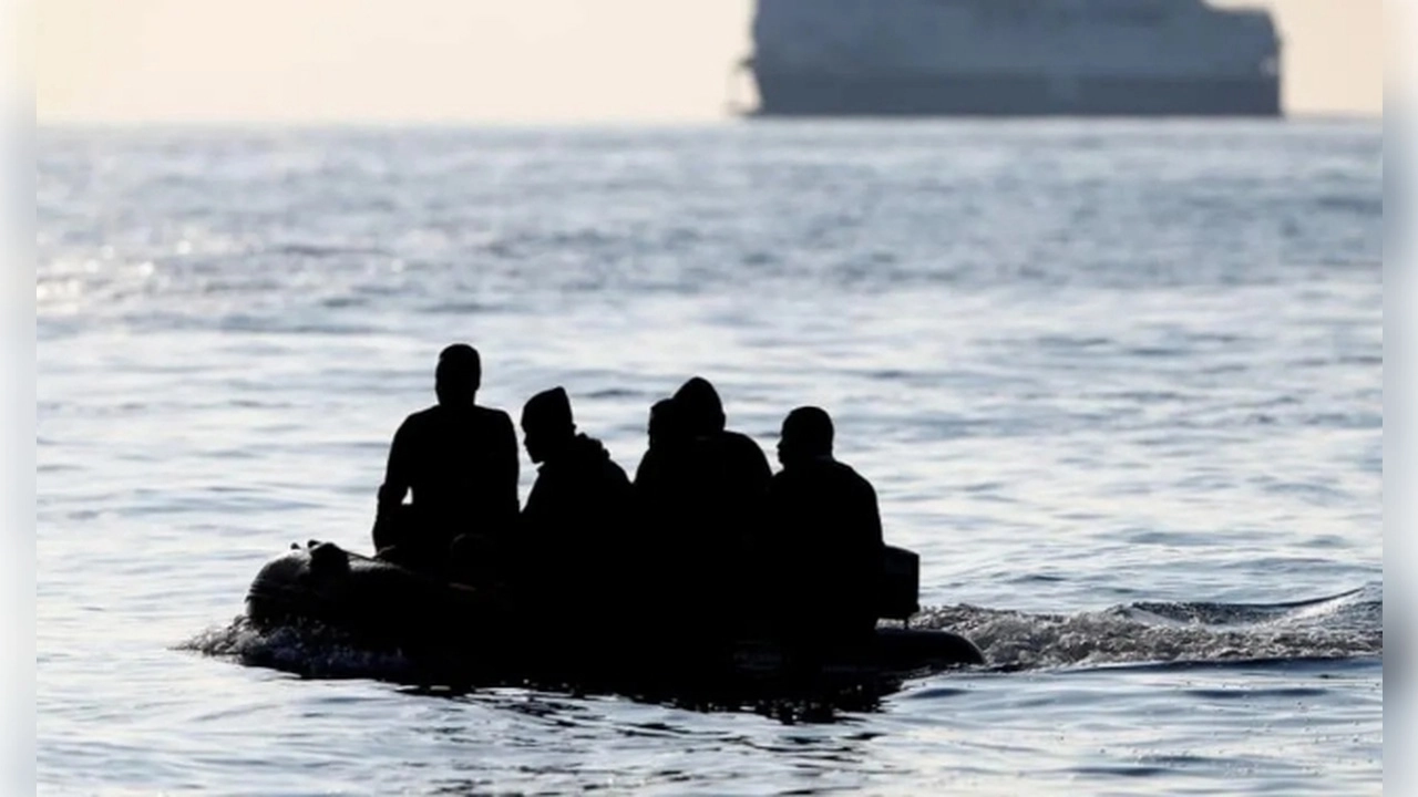 İzmir’de kaçak göçmen mesaisi: 50 düzensiz göçmen yakalandı