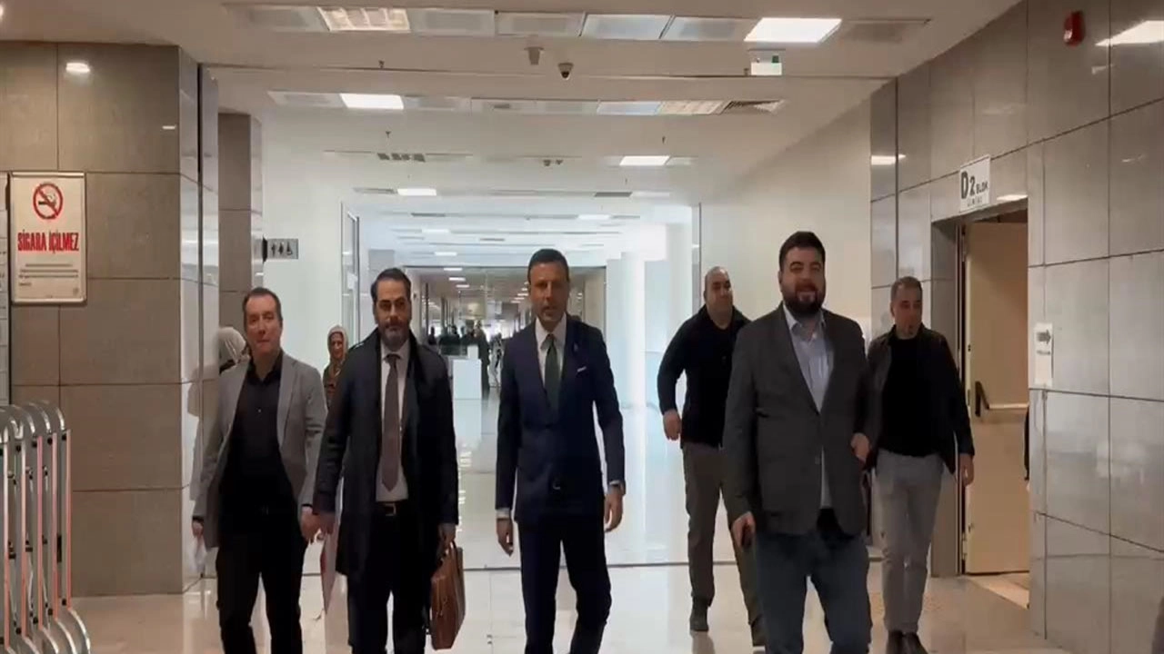 CHP İstanbul İl Başkanı Özgür Çelik'e soruşturma: İfade için adliyeye geldi