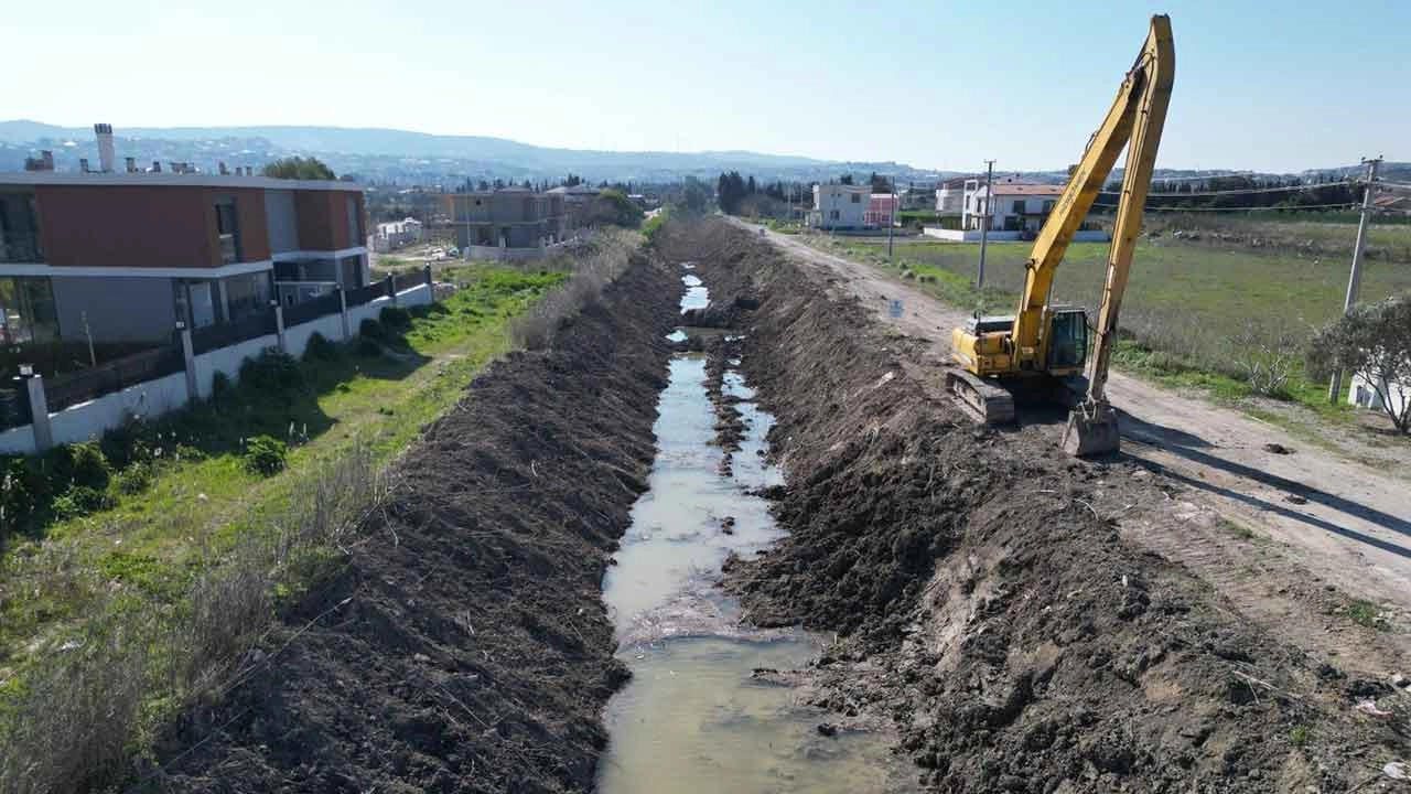 Urla ve Seferihisar’da derelerin ıslah çalışmaları tamamladı