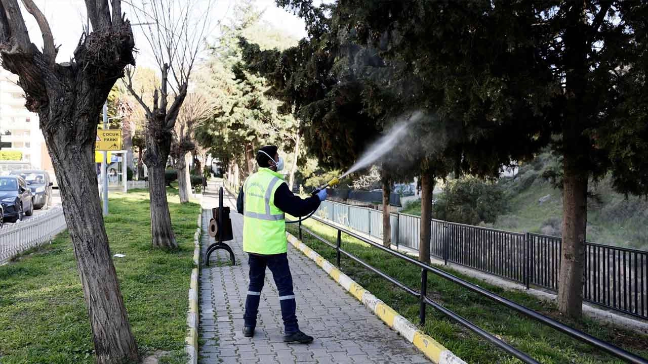 Balçova'da ilaçlama son gaz devam ediyor