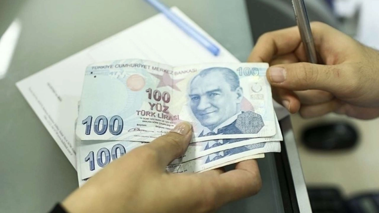 Bankalardan faizsiz kredi çılgınlığı: Hangi bankalar faizsiz kredi veriyor? 60 bin lira 6 ay vadeyle…