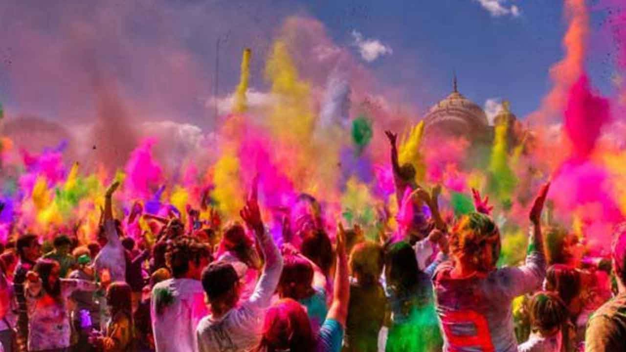 İyiliğin ve sevginin temsili Holi Festivali nedir? Ne zaman kutlanır?