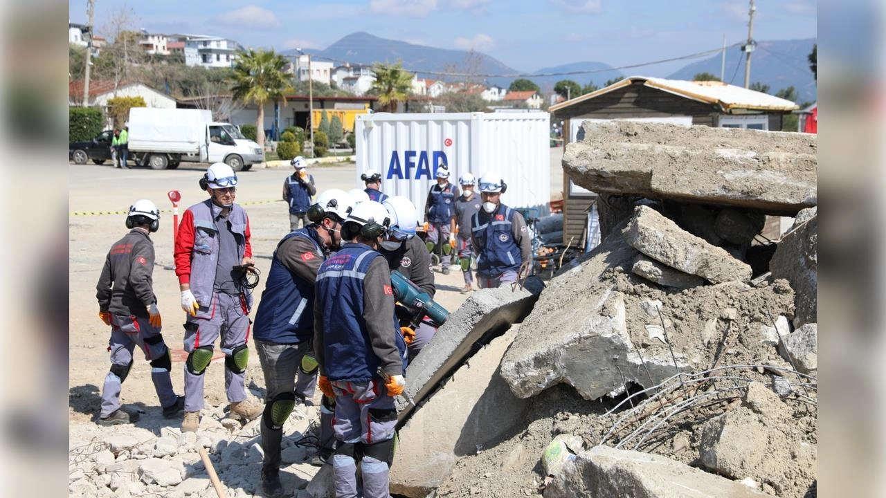 Seferihisar'da deprem hazırlığı