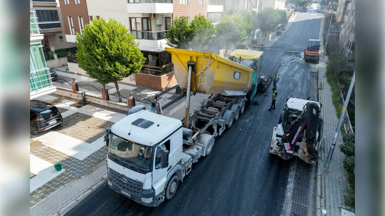 Buca'da asfalt çalışmaları devam ediyor