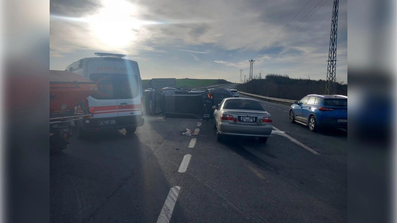 İstanbul'da kaza: Cip ile otomobil çarpıştı