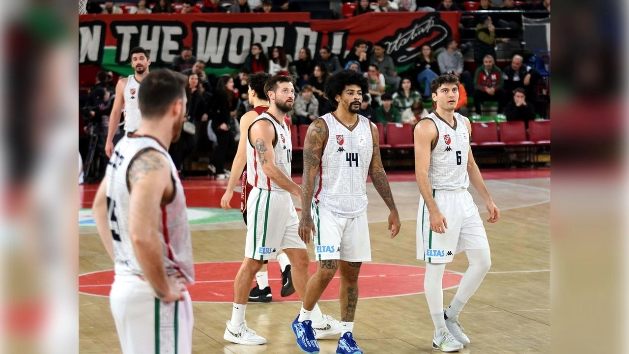 Karşıyaka Basketbol Takımı düşme hattına yaklaşıyor