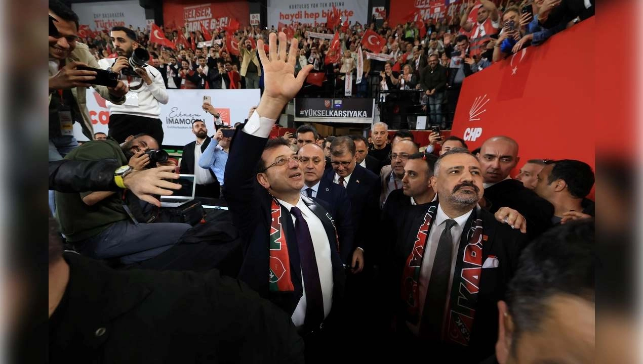 CHP İzmir’den diploma iptaline karşı İmamoğlu’na destek