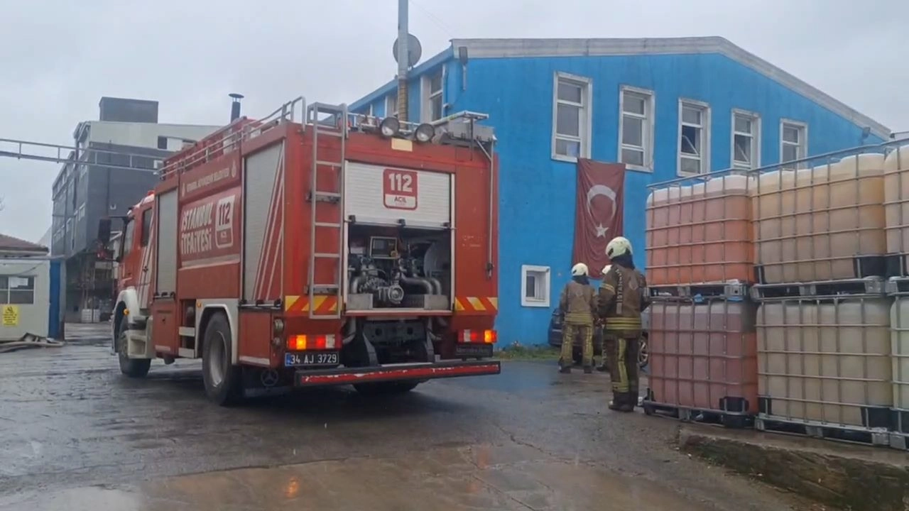 Fabrikada kimyasal sızıntı alarmı: İşçiler tahliye edildi