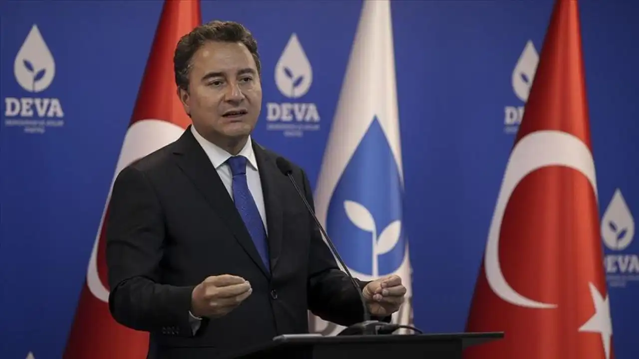 Ali Babacan’dan İmamoğlu’nun gözaltına alınmasına tepki: Darbe teşebbüsünden farklı değil