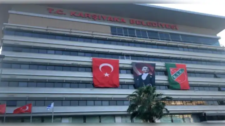 İzmir'de etkinlikler iptal ediliyor haberinin görseli