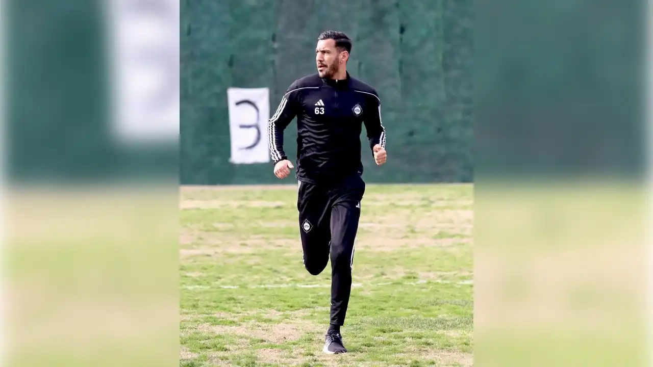 Altay’da iki isim takıma döndü