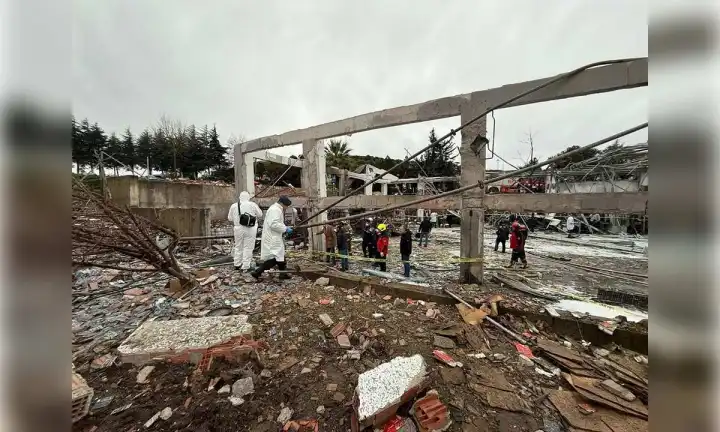11 kişinin öldüğü mühimmat fabrikasındaki patlamanın ilk duruşması haberinin görseli