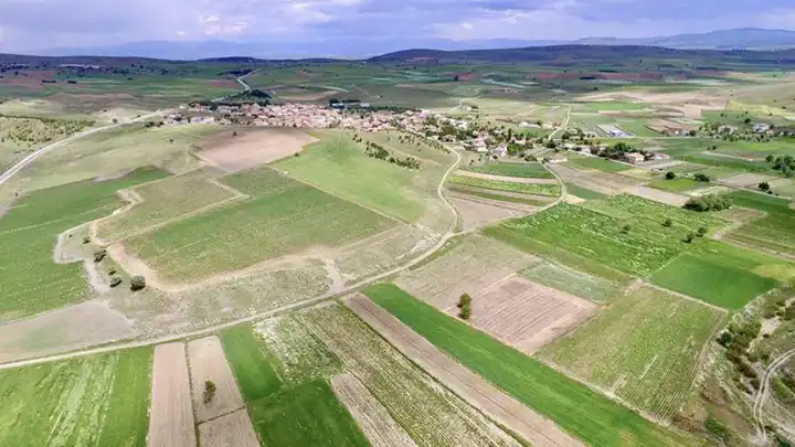 Arazi toplulaştırma ve sınır belirleme kararları Resmi Gazete'de yayımlandı haberinin görseli