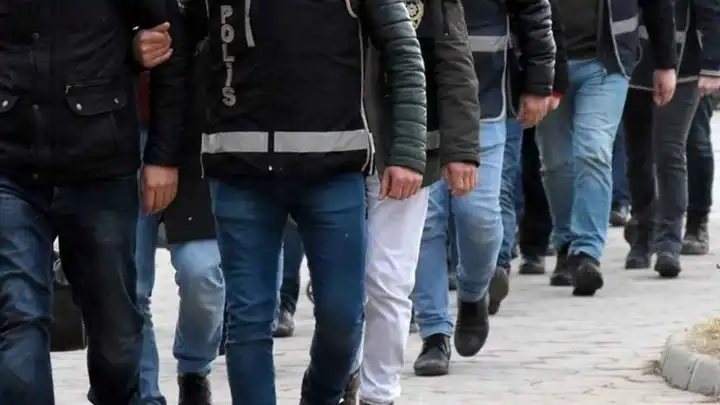 Bursa merkezli vergi kaçakçılığı operasyonunda şüpheliler yakalandı haberinin görseli