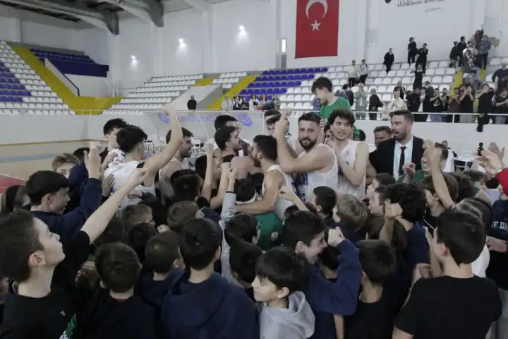 Ege Daçka, seriyi son maça taşıdı 