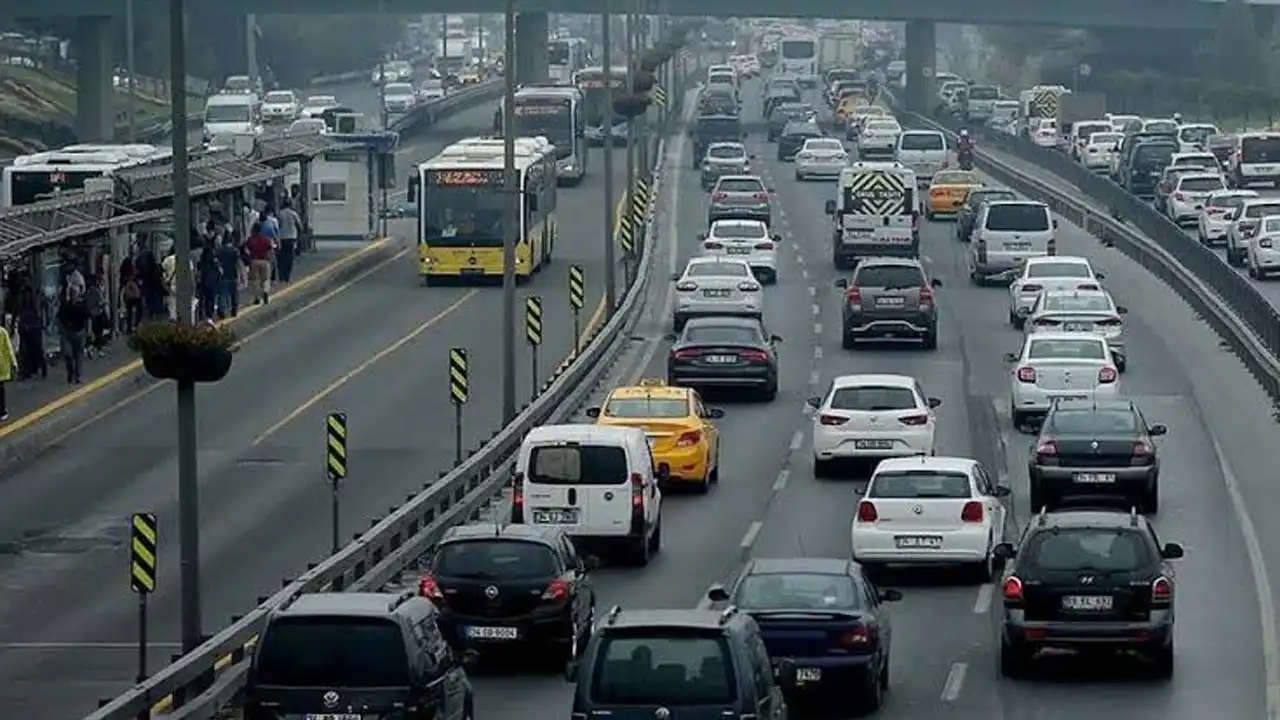 İstanbul’da hangi yollar trafiğe kapatıldı? 21 Mart trafiğe kapatılan yollar