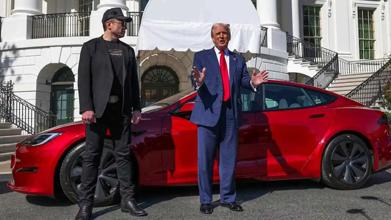 Trump'tan Tesla saldırıları uyarısı