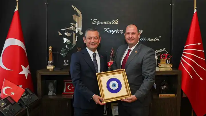 CHP’de olağanüstü kurultay öncesinde başkan Çiçek’ten birlik mesajı   haberinin görseli