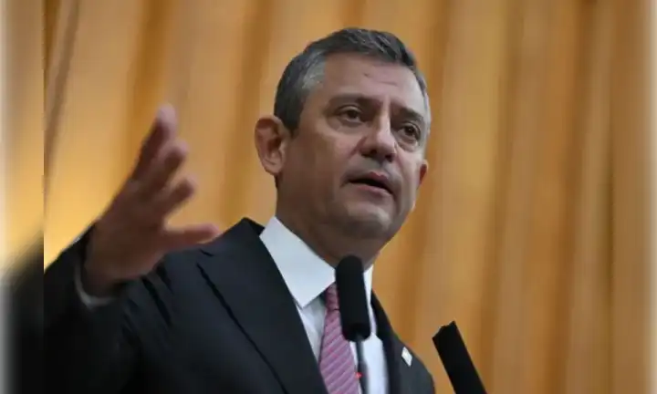 Özel'den Saraçhane'de önemli açıklamalar... haberinin görseli