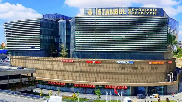 İBB'ye yönelik yolsuzluk soruşturmasında 48 tutuklama haberinin görseli