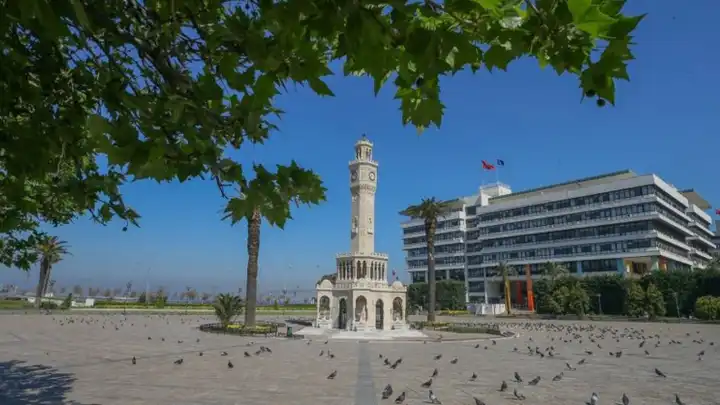 İzmir’de havalar tekrar ısınıyor haberinin görseli