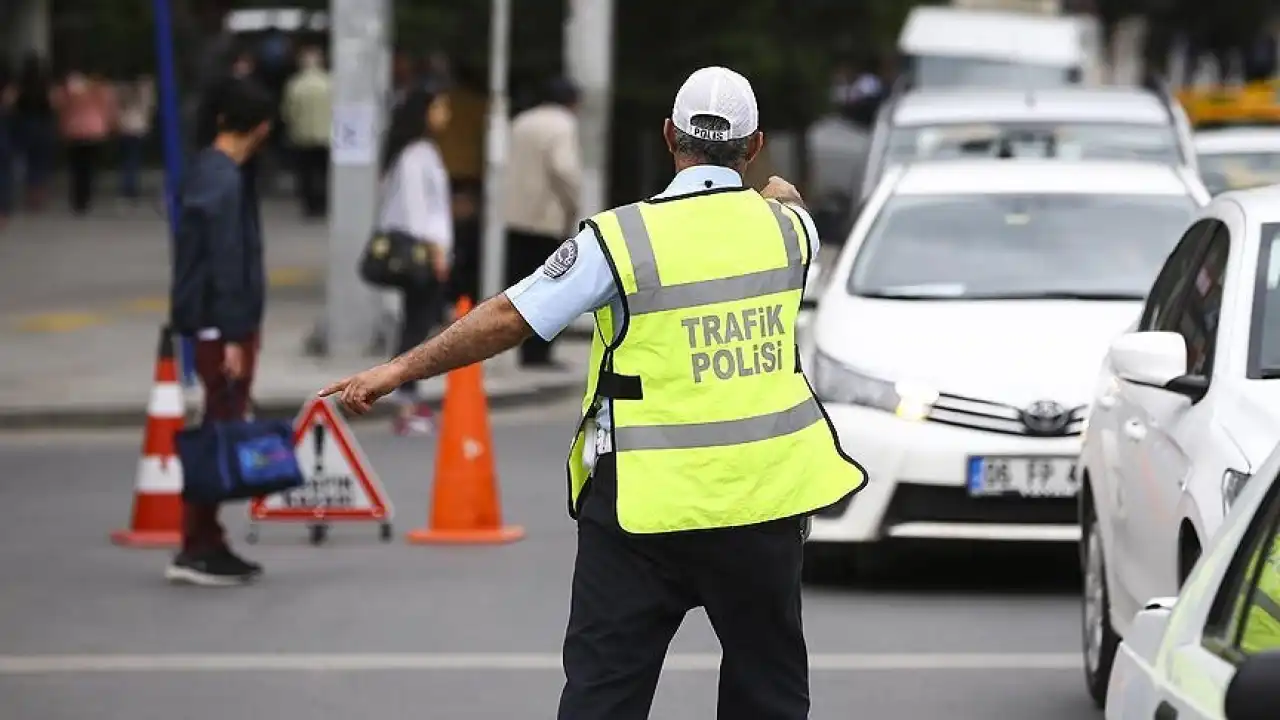 Valilikten yeni yazı: İstanbul'da hangi yollar trafiğe kapatıldı