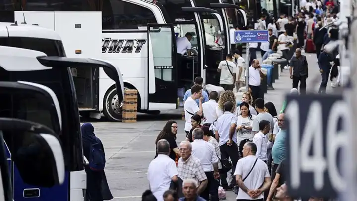 Bayramda 3.5 milyon kişi yer değiştirecek! haberinin görseli