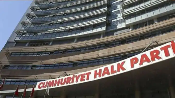 CHP'nin olağanüstü kurultayına iptal başvurusu haberinin görseli