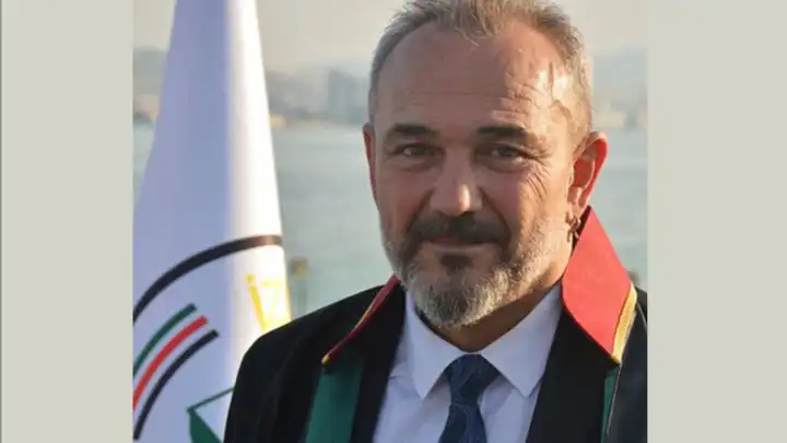 İzmir Barosu eski başkanı gözaltına alındı haberinin görseli