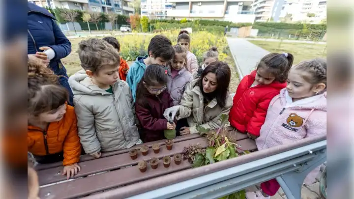 Minik çiftçiler Karşıyaka’da doğayla buluştu