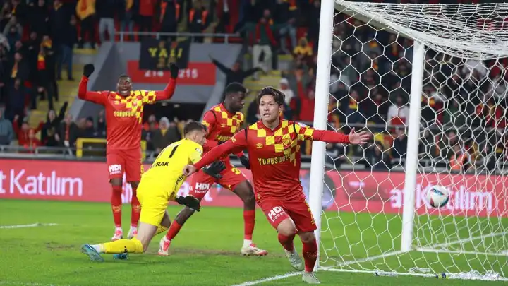 Göz-Göz Trabzonspor ile oynayacak