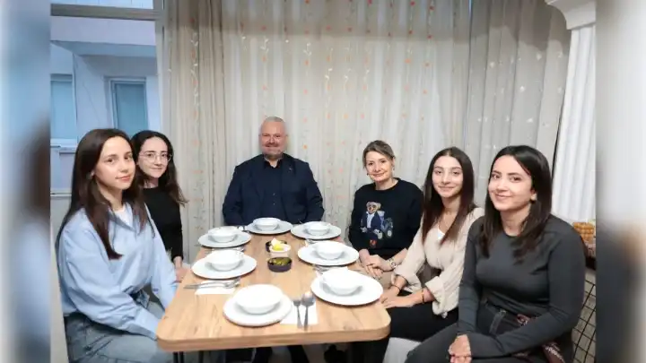 Aydın Pehlivan öğrencilerle gönül sofrasında buluştu