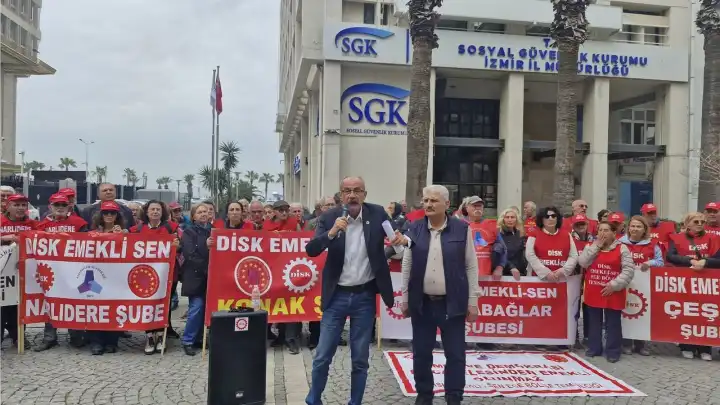 Emeklilerden bayram ikramiyesi tepkisi: Torunlarımıza harçlık veremiyoruz!