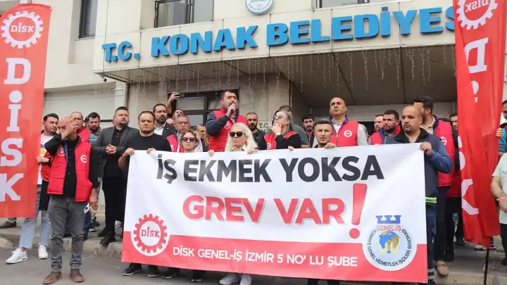 Konak Belediyesi işçileri eylem yaptı: 7 Mayısa  kadar anlaşma sağlanmazsa hizmet durur