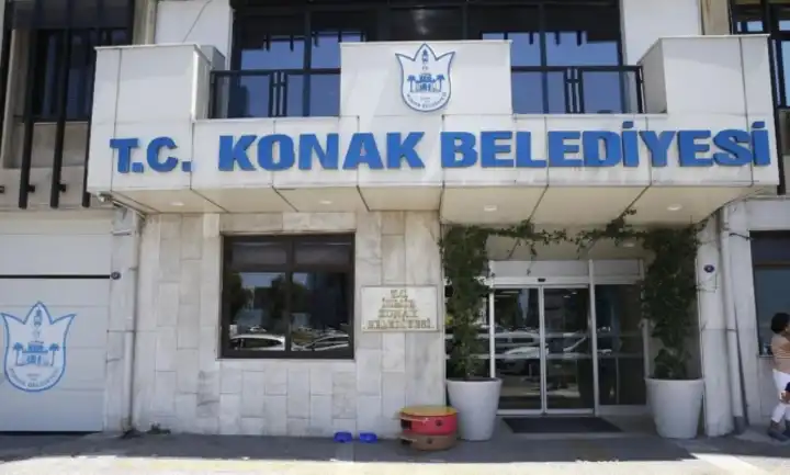 Konak’ta memurlar Toplu İş Sözleşmesi’ni imzaladı