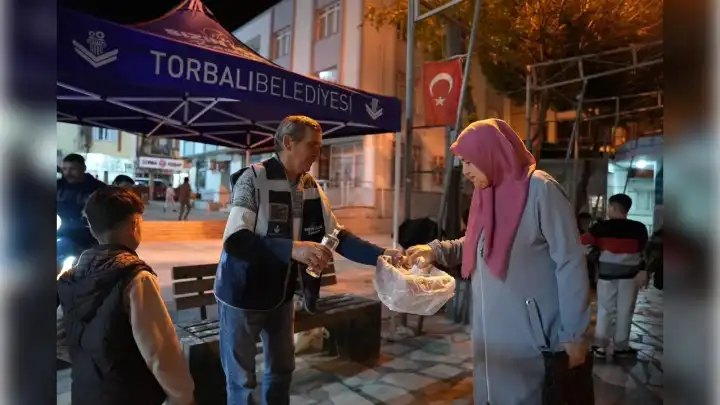 Torbalı’daki camilerde Kadir Gecesi yoğunluğu