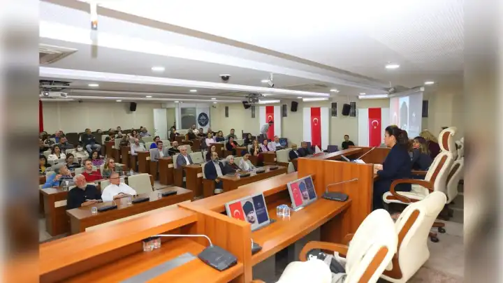 Karabağlar Belediyesi'nde iklim krizi konuşuldu