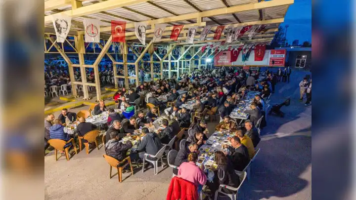 Karşıyaka Belediyesi iftarda