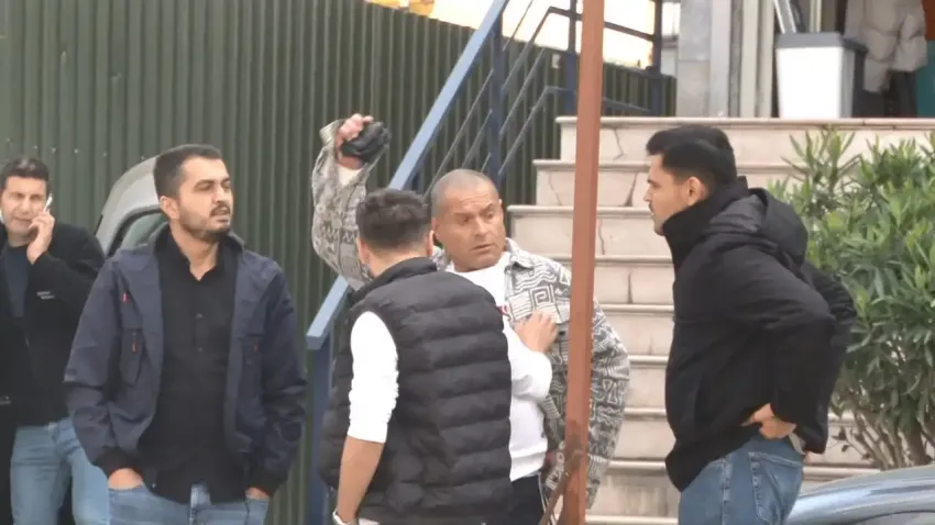 İstanbul 'da evi yakan şüpheli gözaltına alındı haberinin görseli