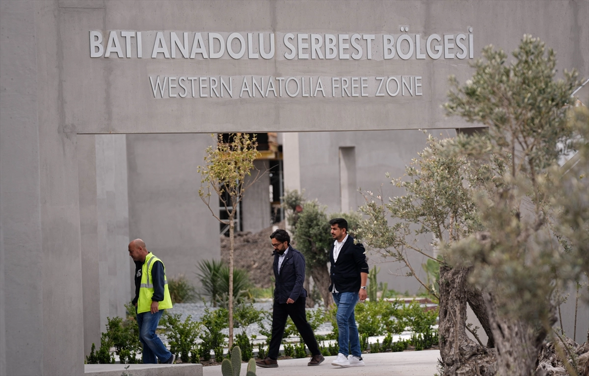 İzmir&#039;in yükselen yıldızı Batı Anadolu Serbest Bölgesi Avrupa pazarını cazip kılıyor