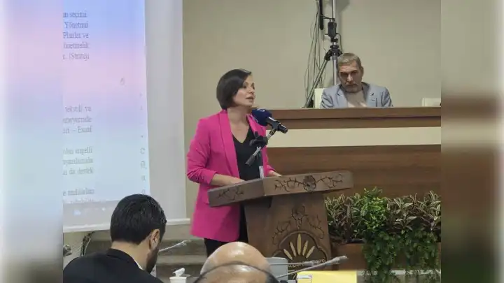 Karabağlar’da yeni dönem: Komisyonlar ve üyeleri belli oldu 