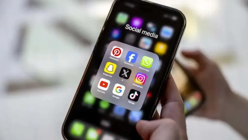 Sosyal medya devlerine yeni düzenleme: Kurallara uymayanlara 30 milyon TL ceza! haberinin görseli