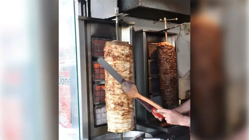 Tavuk döner severlerin dikkatine: Salmonella öldürebilir haberinin görseli