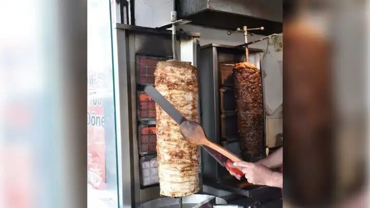 Tavuk döner severlerin dikkatine: Salmonella öldürebilir haberinin görseli