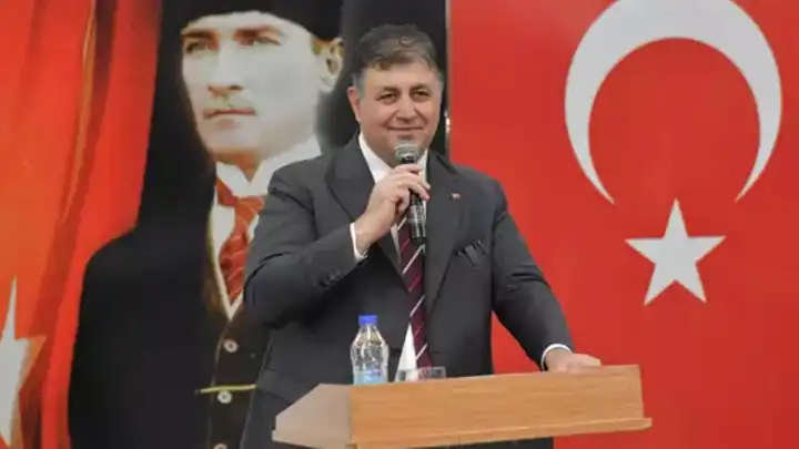 Başkan Tugay: Avukatlarımız bu ülkenin umut kapılarından biridir  haberinin görseli