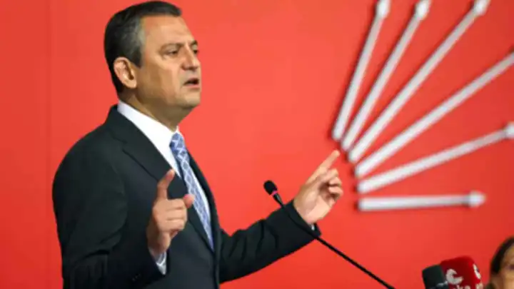 CHPli Özel'den Cumhurbaşkanı Erdoğan'a: Hodri Meydan haberinin görseli