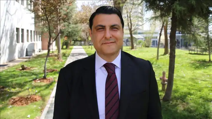 Umut Yılmaz CHP'den istifa etti haberinin görseli