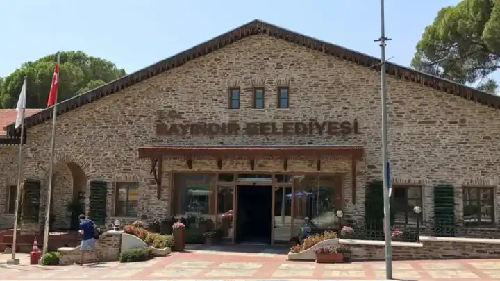 Bayındır Belediyesi’nden 57 milyonluk satış  haberinin görseli